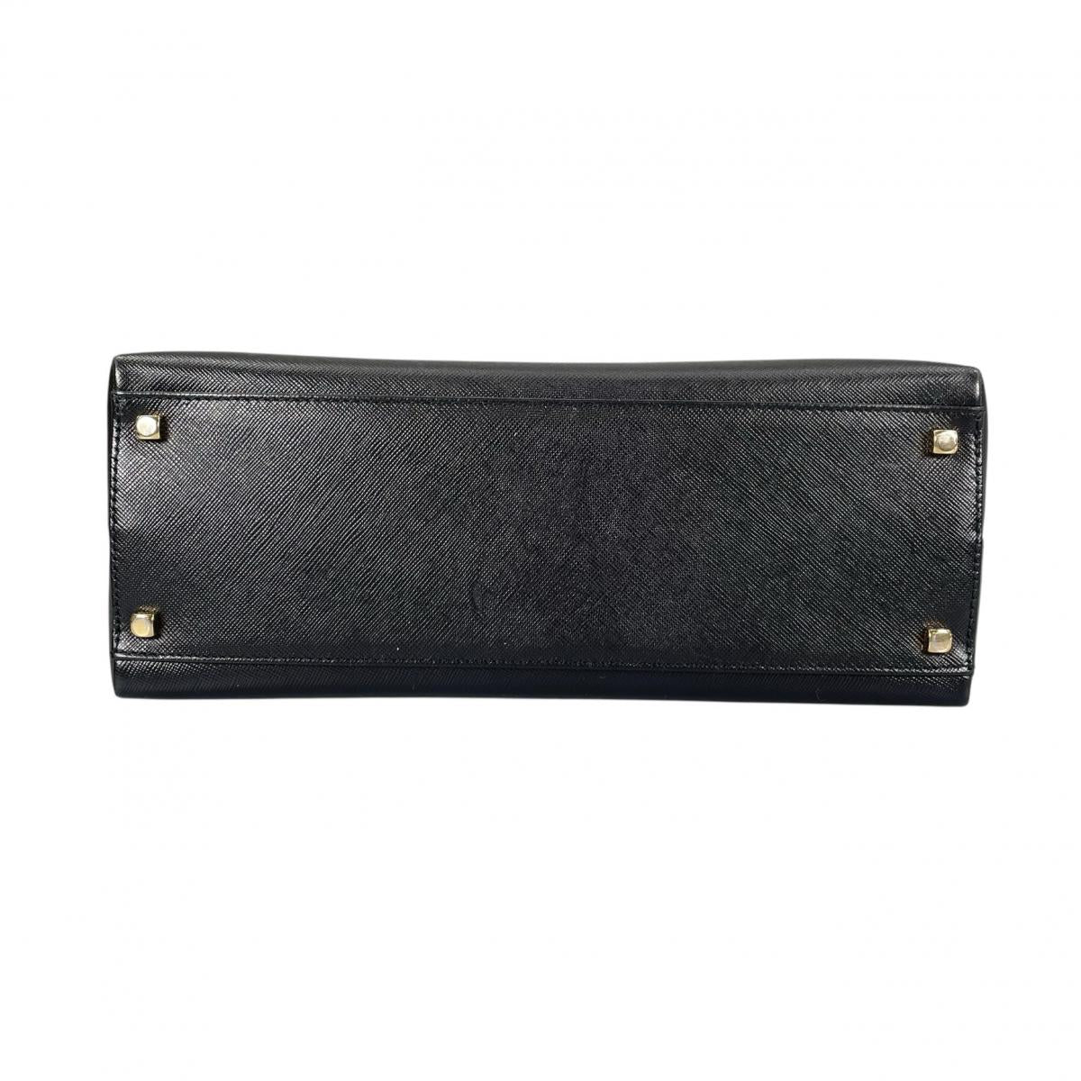 サルヴァトーレフェラガモ Salvatore Ferragamo ハンドバッグ
 ハンドバッグ 2WAYショルダーバッグ ガンチーニ レザー ブラック 【SS】
 【中古】