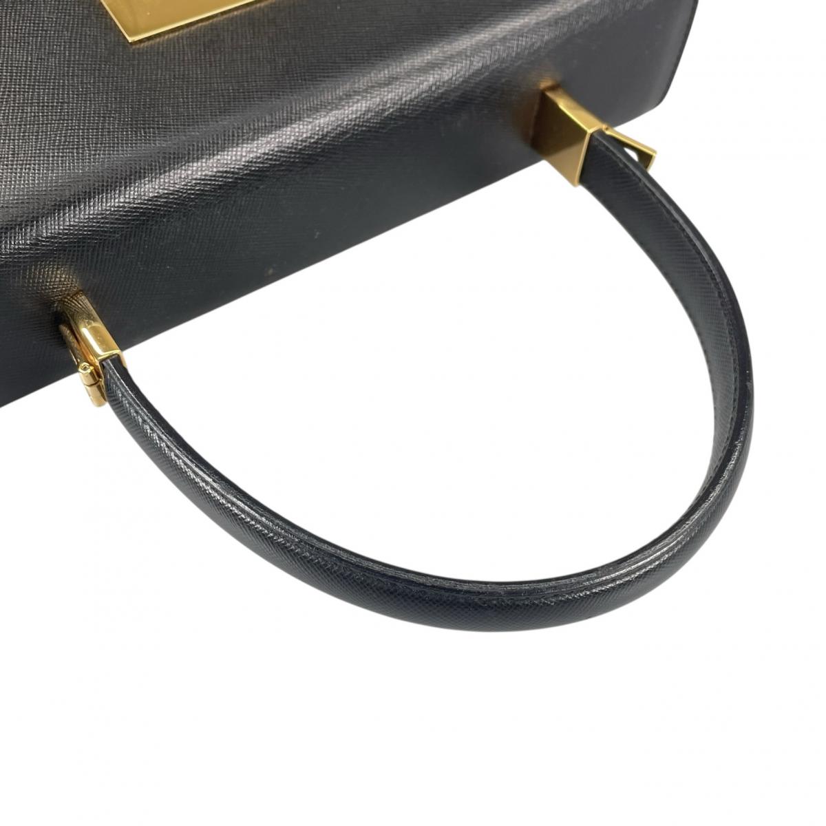 サルヴァトーレフェラガモ Salvatore Ferragamo ハンドバッグ
 ハンドバッグ 2WAYショルダーバッグ ガンチーニ レザー ブラック 【SS】
 【中古】