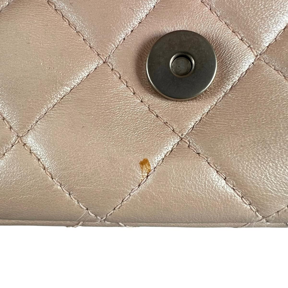 シャネル CHANEL ショルダーバッグ
 チェーンウォレット ラムスキン CHANEL19 ラムスキン A69900 ピンク 【SS】
 【中古】