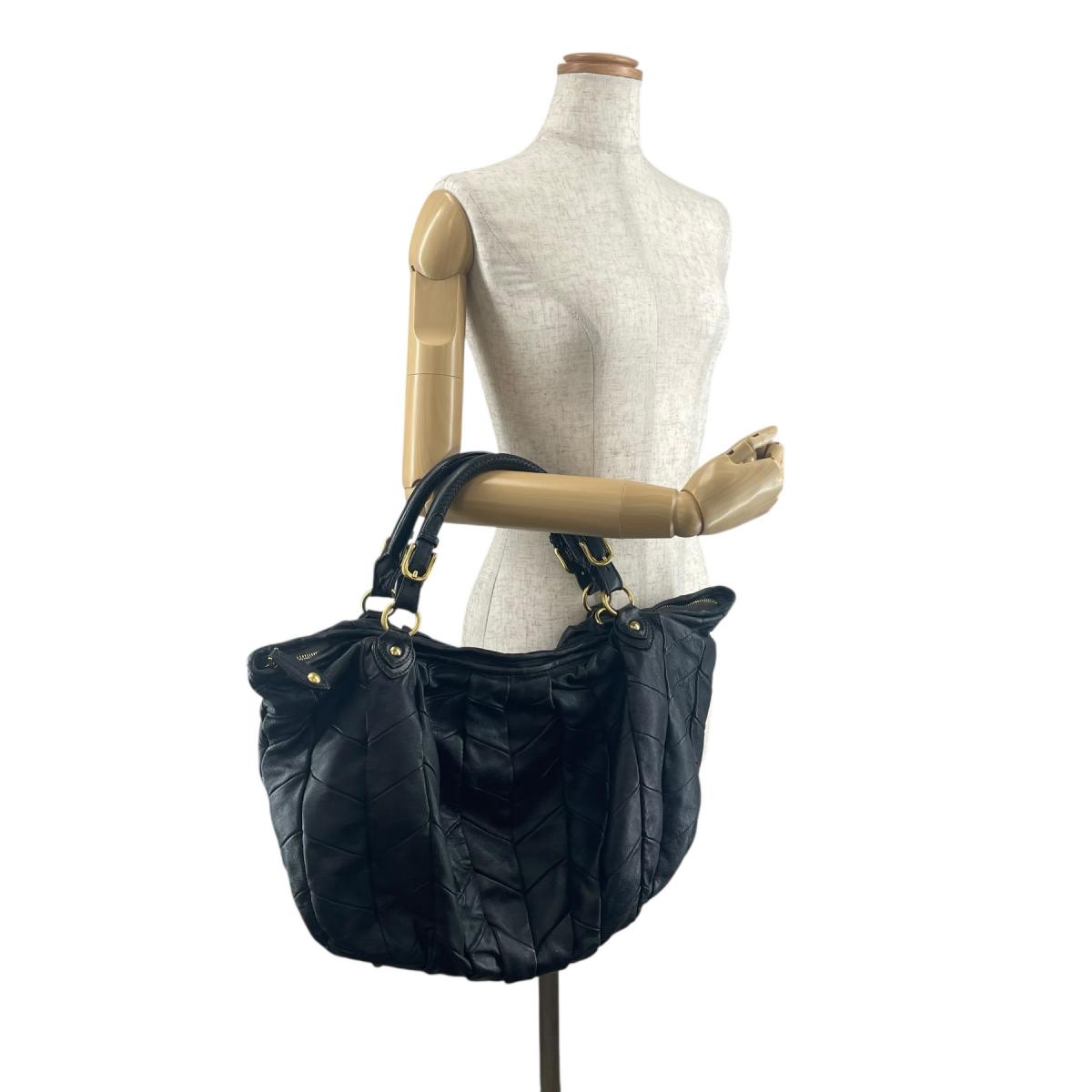 ミュウミュウ MIUMIU ハンドバッグ
 2WAY ショルダーバッグ キルティング Matelassé レザー ブラック 【SS】
 【中古】