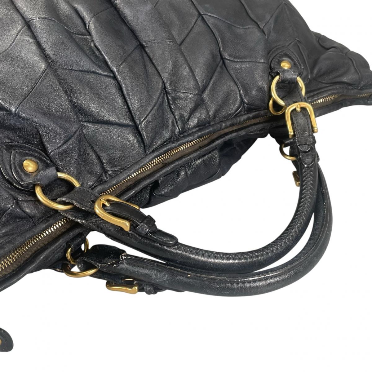 ミュウミュウ MIUMIU ハンドバッグ
 2WAY ショルダーバッグ キルティング Matelassé レザー ブラック 【SS】
 【中古】