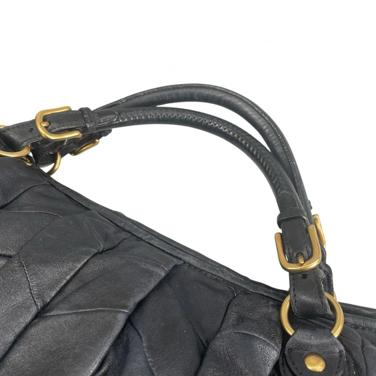 ミュウミュウ MIUMIU ハンドバッグ
 2WAY ショルダーバッグ キルティング Matelassé レザー ブラック 【SS】
 【中古】