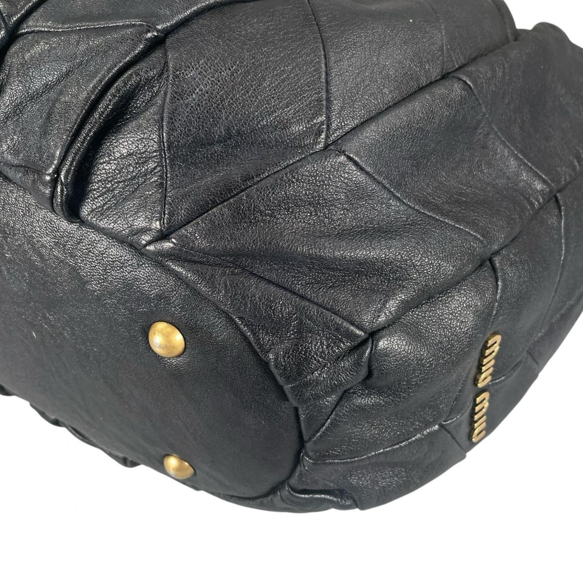 ミュウミュウ MIUMIU ハンドバッグ
 2WAY ショルダーバッグ キルティング Matelassé レザー ブラック 【SS】
 【中古】