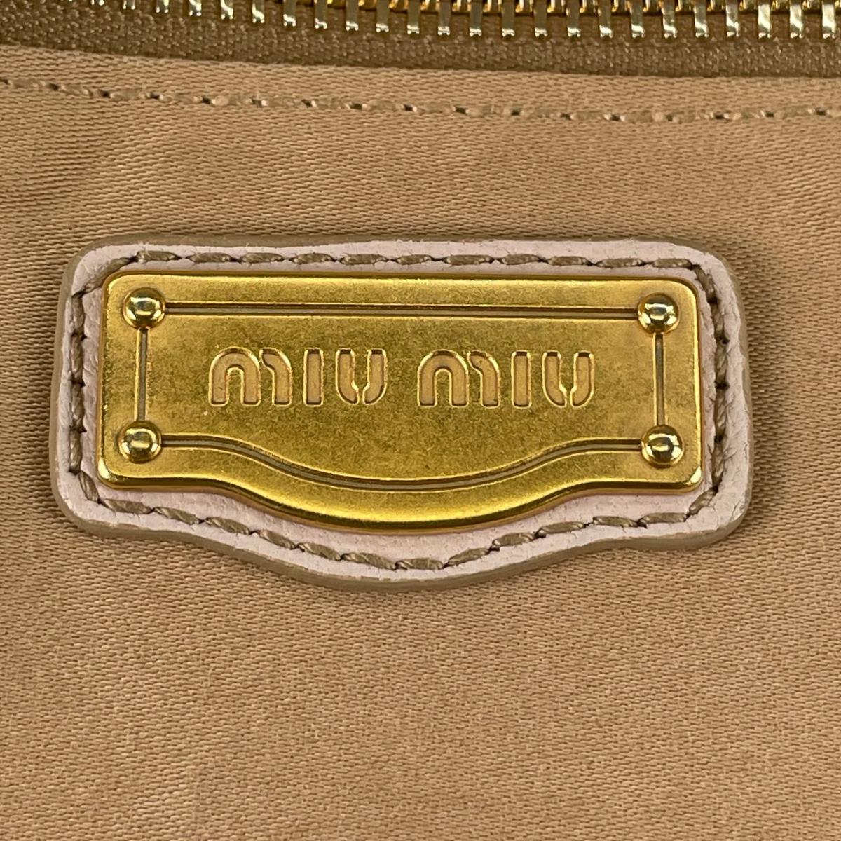 ミュウミュウ MIUMIU ハンドバッグ
 2WAY ショルダーバッグ キルティング Matelassé レザー ブラック 【SS】
 【中古】