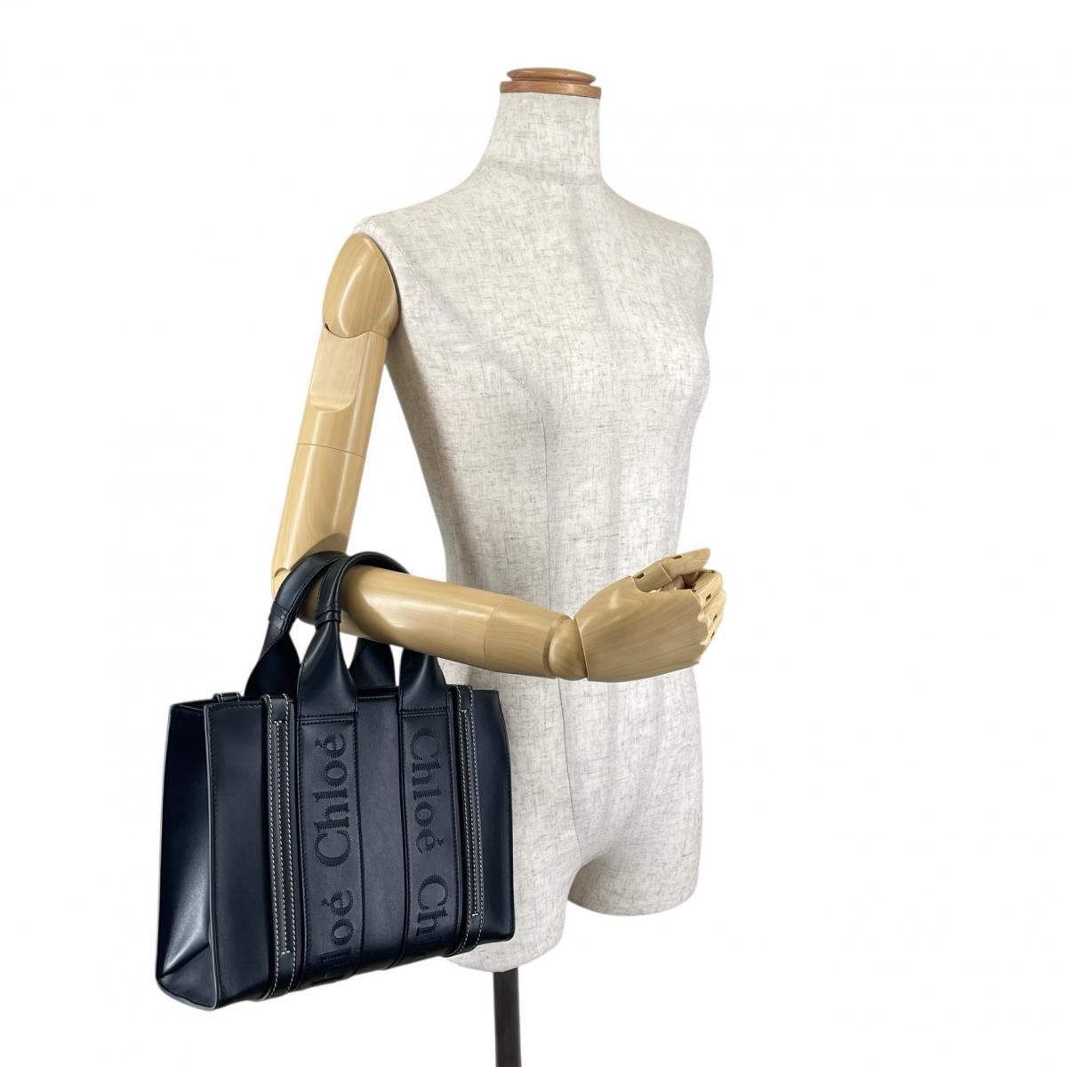 クロエ Chloe ハンドバッグ
 2WAY ショルダーバッグ スモール Woody レザー CHC23US397I60 ブラック 【SS】
 【中古】