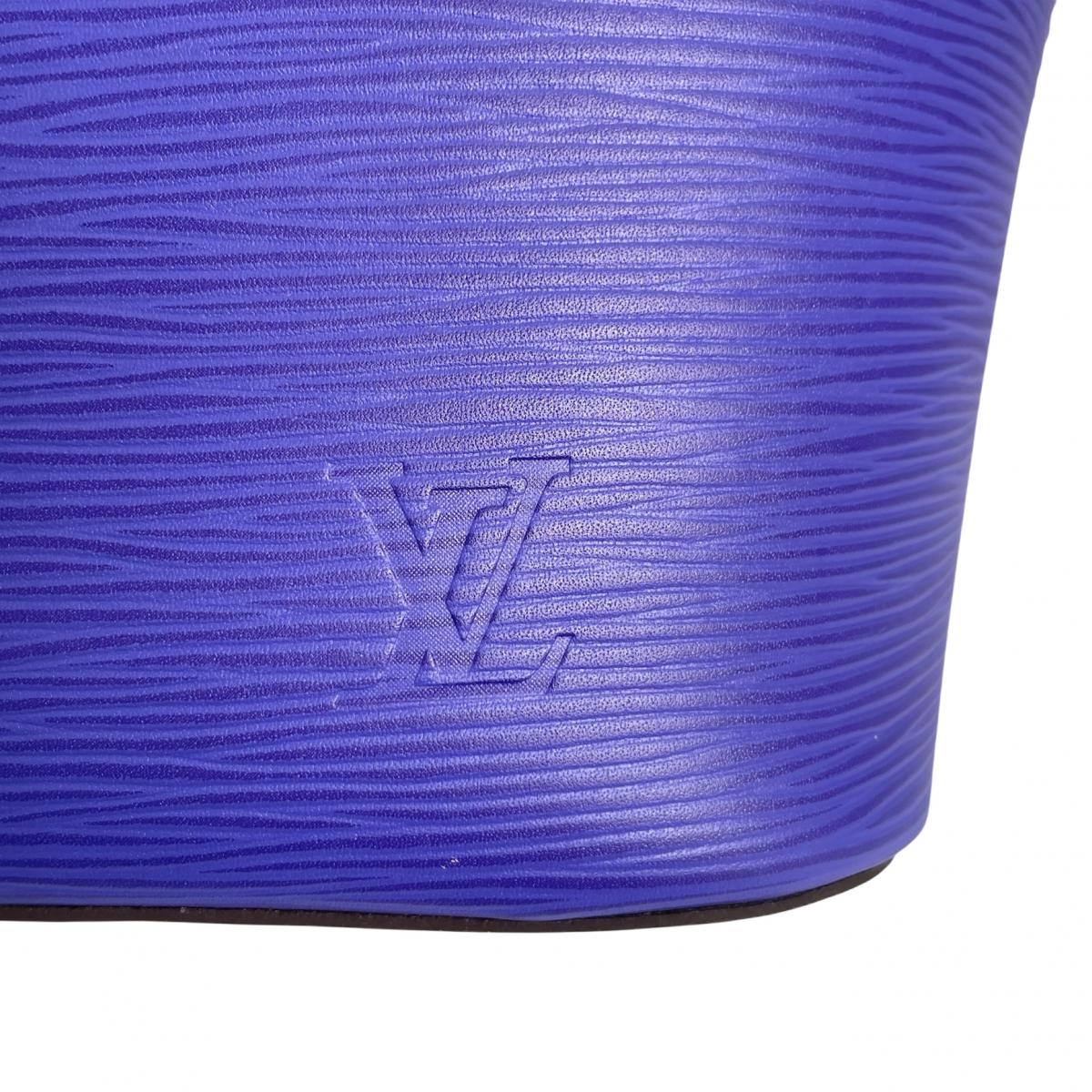 ルイヴィトン LOUIS VUITTON トートバッグ
 ポーチ付き フィグ ネヴァーフルMM エピレザー M40883 パープル LV
 【SS】
 【中古】