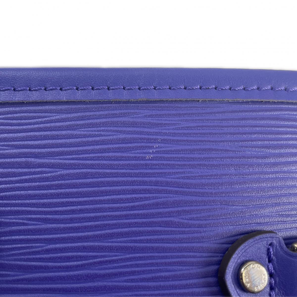 ルイヴィトン LOUIS VUITTON トートバッグ
 ポーチ付き フィグ ネヴァーフルMM エピレザー M40883 パープル LV
 【SS】
 【中古】