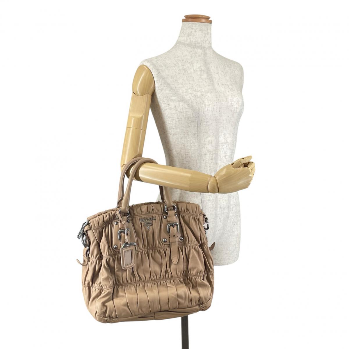 プラダ PRADA ハンドバッグ
 ハンドバッグ 2WAY ショルダーバッグ ナッパゴーフル レザー BN1702 ベージュ 【SS】
 【中古】