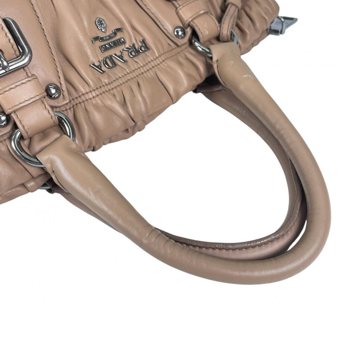 プラダ PRADA ハンドバッグ
 ハンドバッグ 2WAY ショルダーバッグ ナッパゴーフル レザー BN1702 ベージュ 【SS】
 【中古】