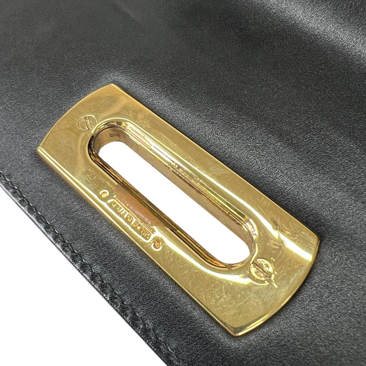 サルヴァトーレフェラガモ Salvatore Ferragamo ハンドバッグ
 ハンドバッグ コンパクト ガンチーニ レザー E210536 ブラック 【SS】
 【中古】