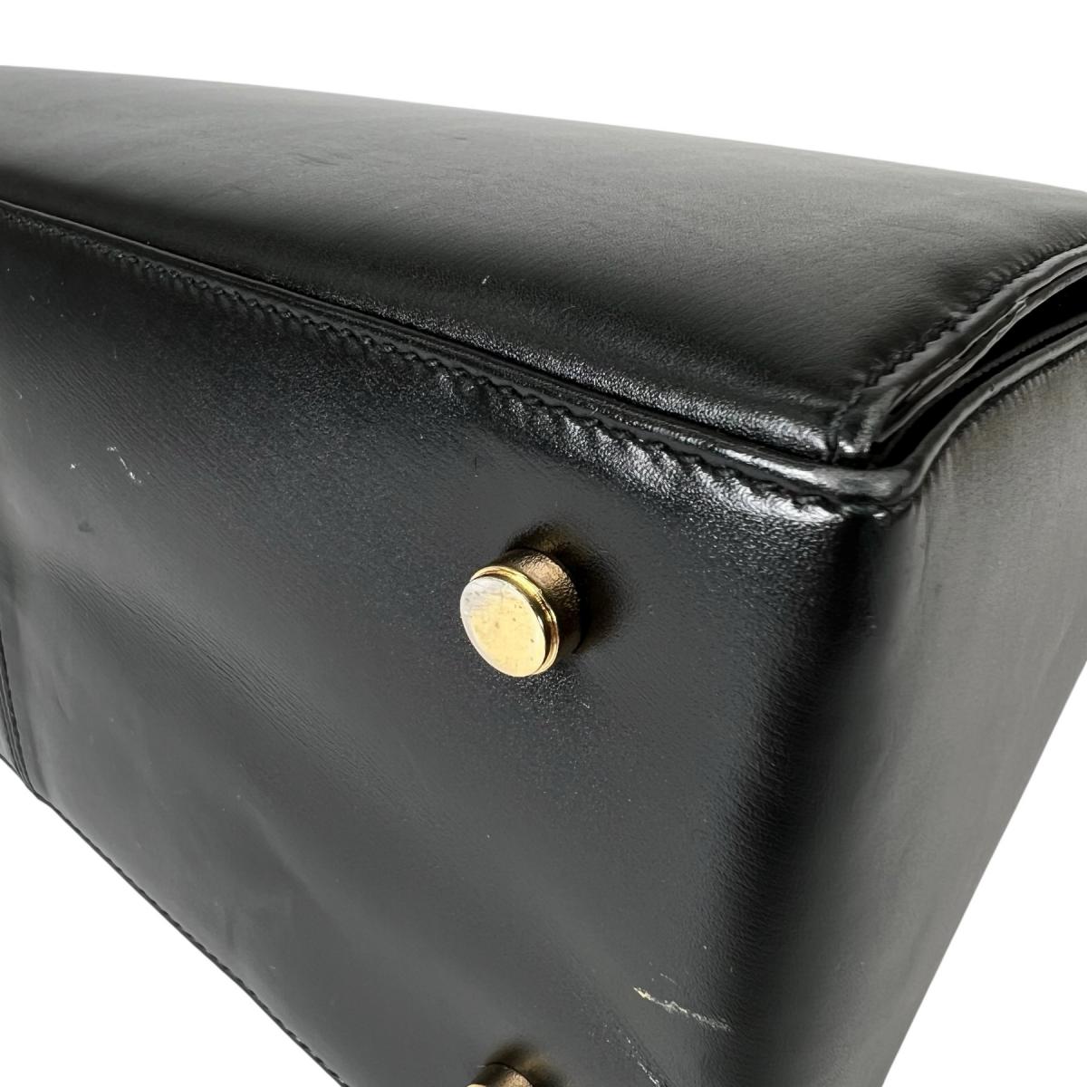 サルヴァトーレフェラガモ Salvatore Ferragamo ハンドバッグ
 ハンドバッグ コンパクト ガンチーニ レザー E210536 ブラック 【SS】
 【中古】