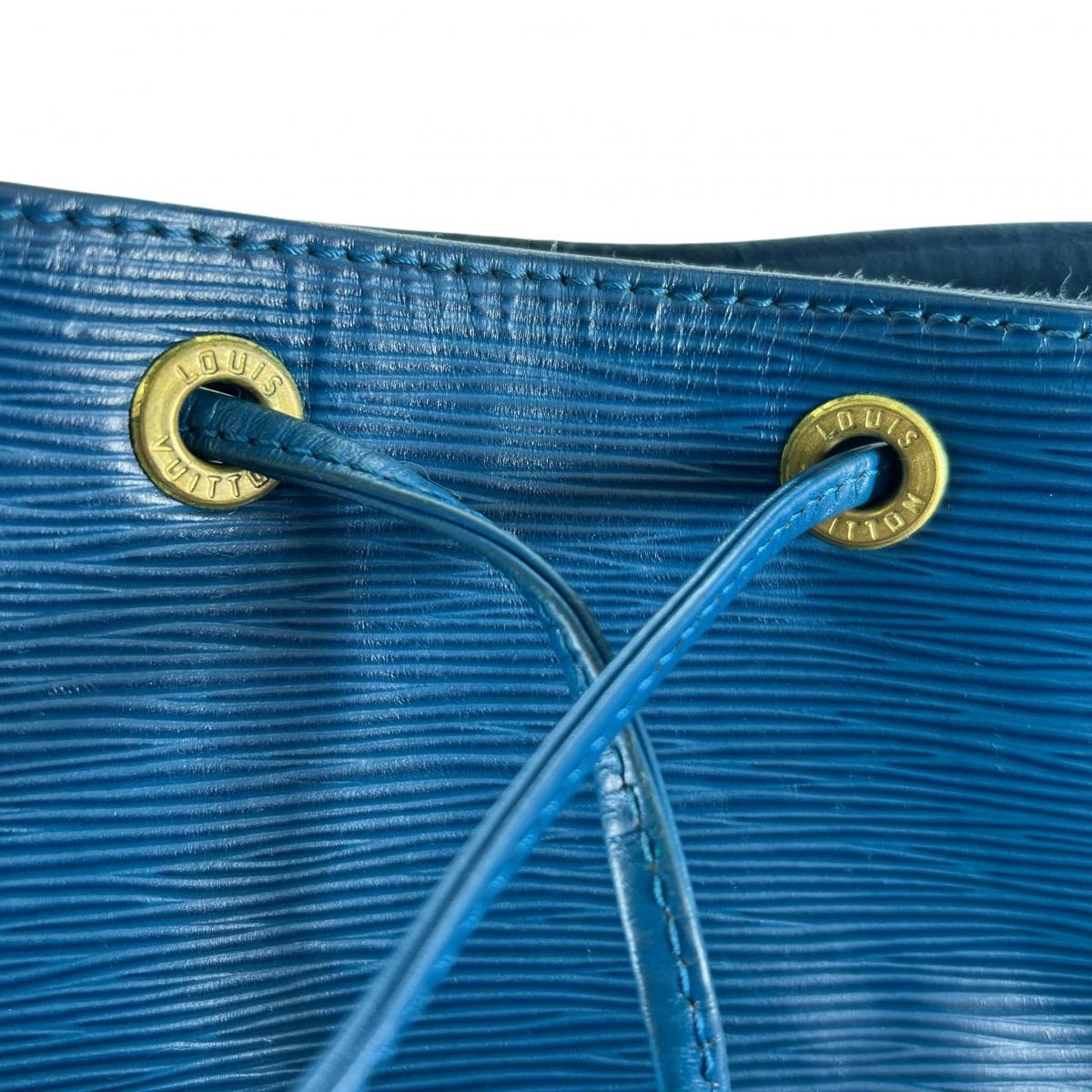 ルイヴィトン LOUIS VUITTON ショルダーバッグ
 ショルダーバッグ トレドブルー ノエ エピレザー M44005 ブルー LV
 【SS】
 【中古】