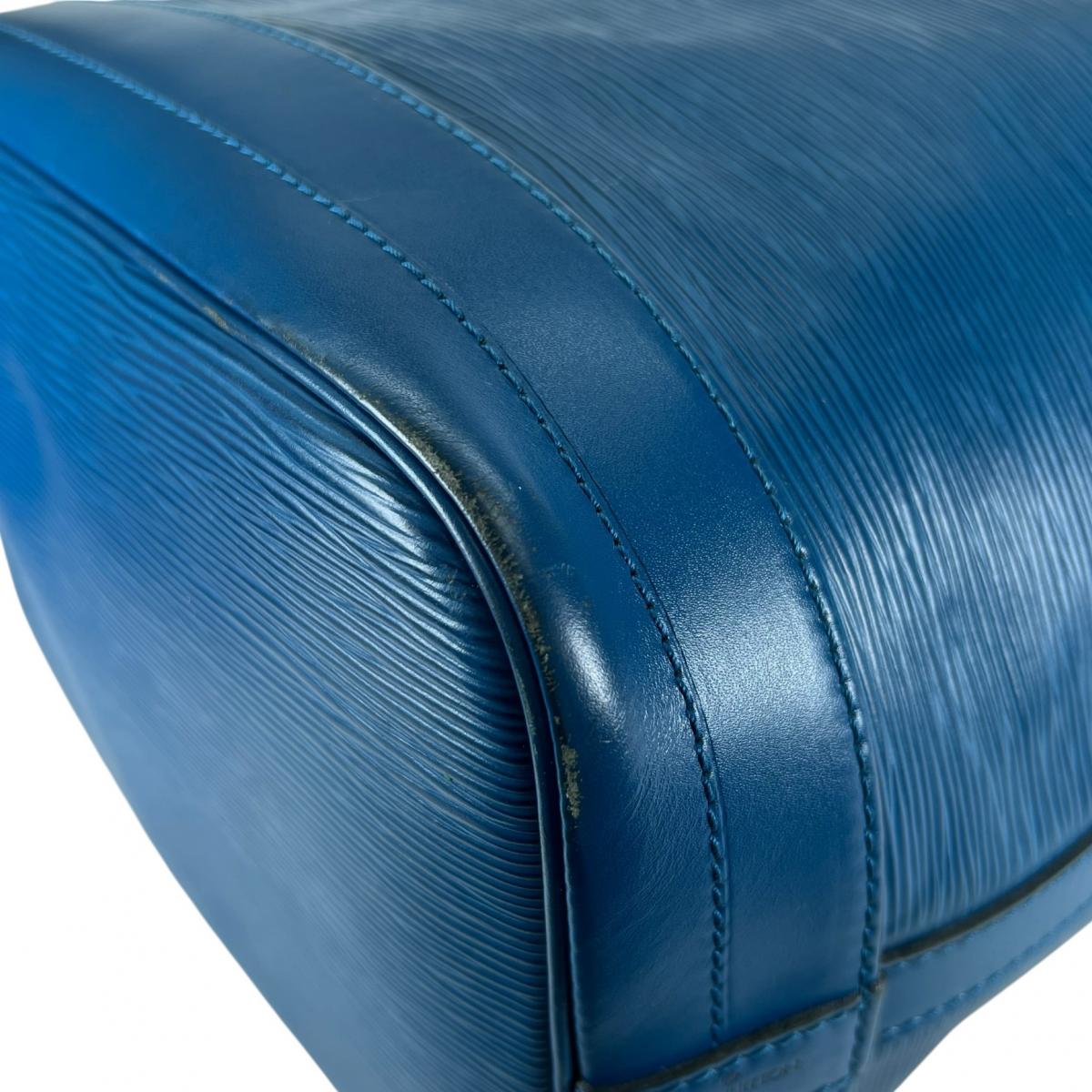 ルイヴィトン LOUIS VUITTON ショルダーバッグ
 ショルダーバッグ トレドブルー ノエ エピレザー M44005 ブルー LV
 【SS】
 【中古】