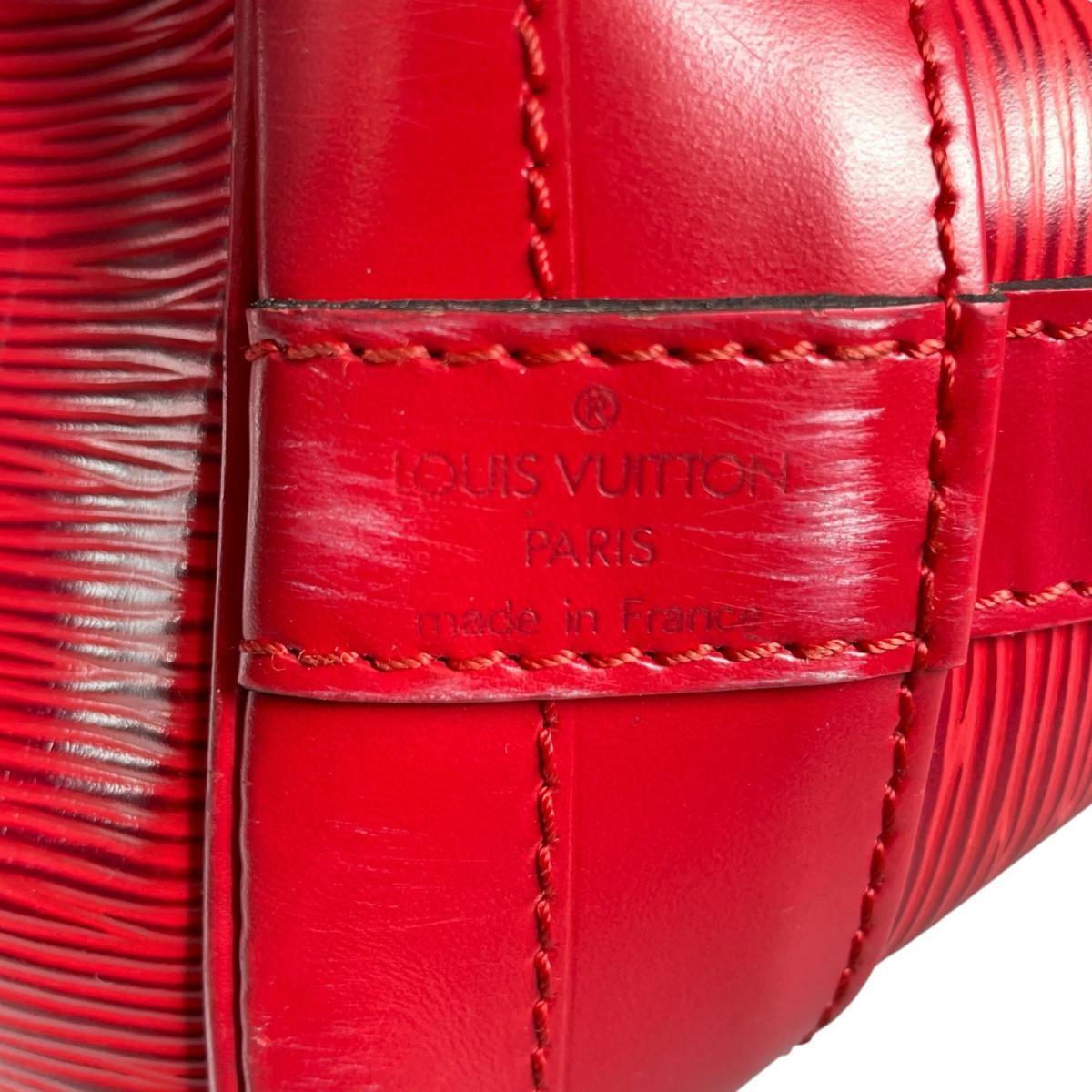 ルイヴィトン LOUIS VUITTON ショルダーバッグ
 ショルダーバッグ カスティリアンレッド ノエ エピレザー M44007 レッド LV
 【SS】
 【中古】