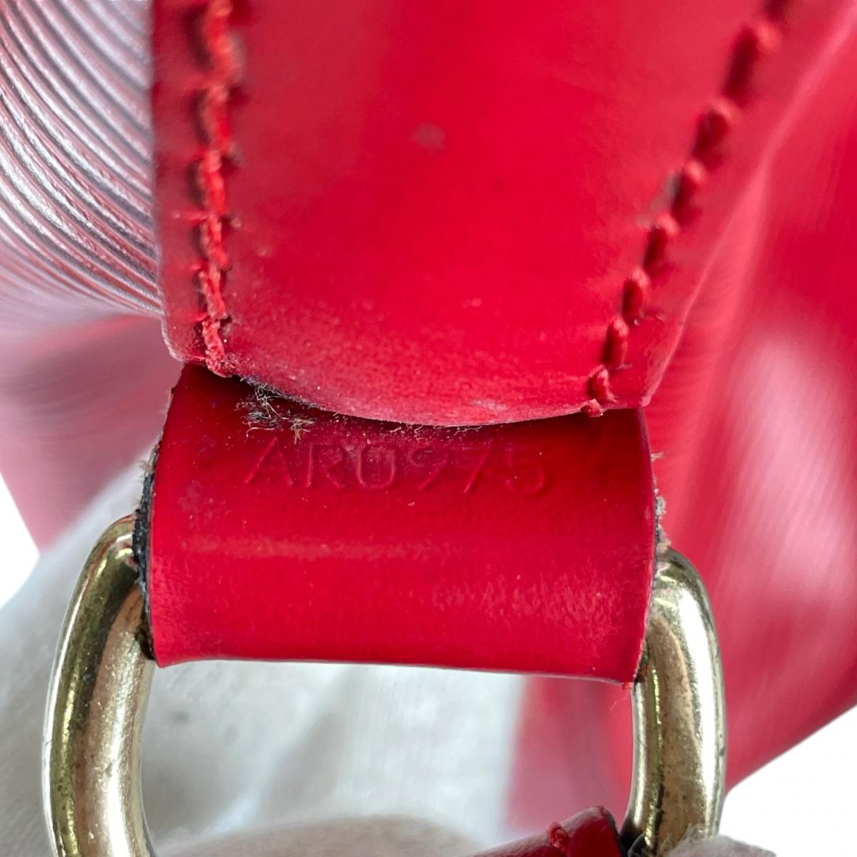 ルイヴィトン LOUIS VUITTON ショルダーバッグ
 ショルダーバッグ カスティリアンレッド ノエ エピレザー M44007 レッド LV
 【SS】
 【中古】