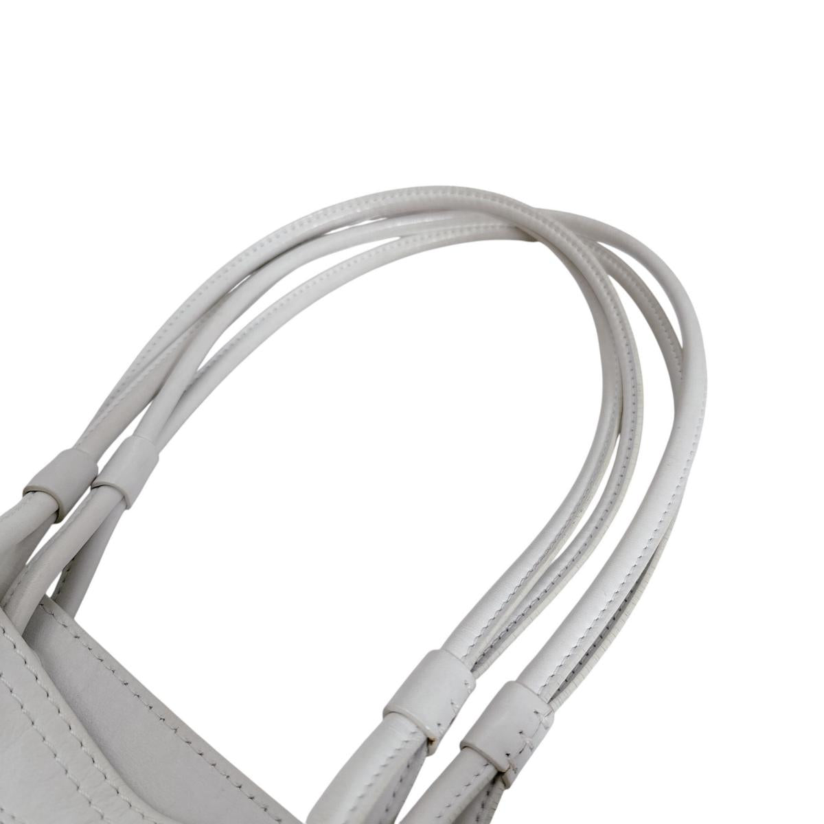ロエベ LOEWE トートバッグ
 ワンショルダーバッグ ヘリテージバッグ アナグラム レザー ホワイト 【SS】
 【中古】