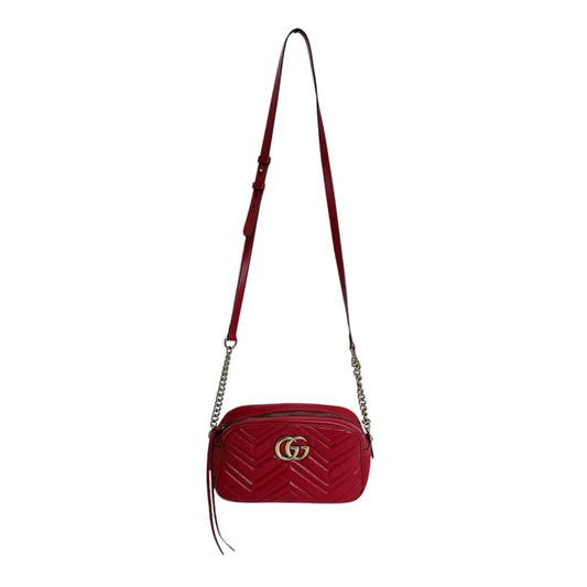 グッチ GUCCI ボディバッグ
 カメラバッグ スモール GGマーモント レザー 447632 レッド 【SS】
 【中古】