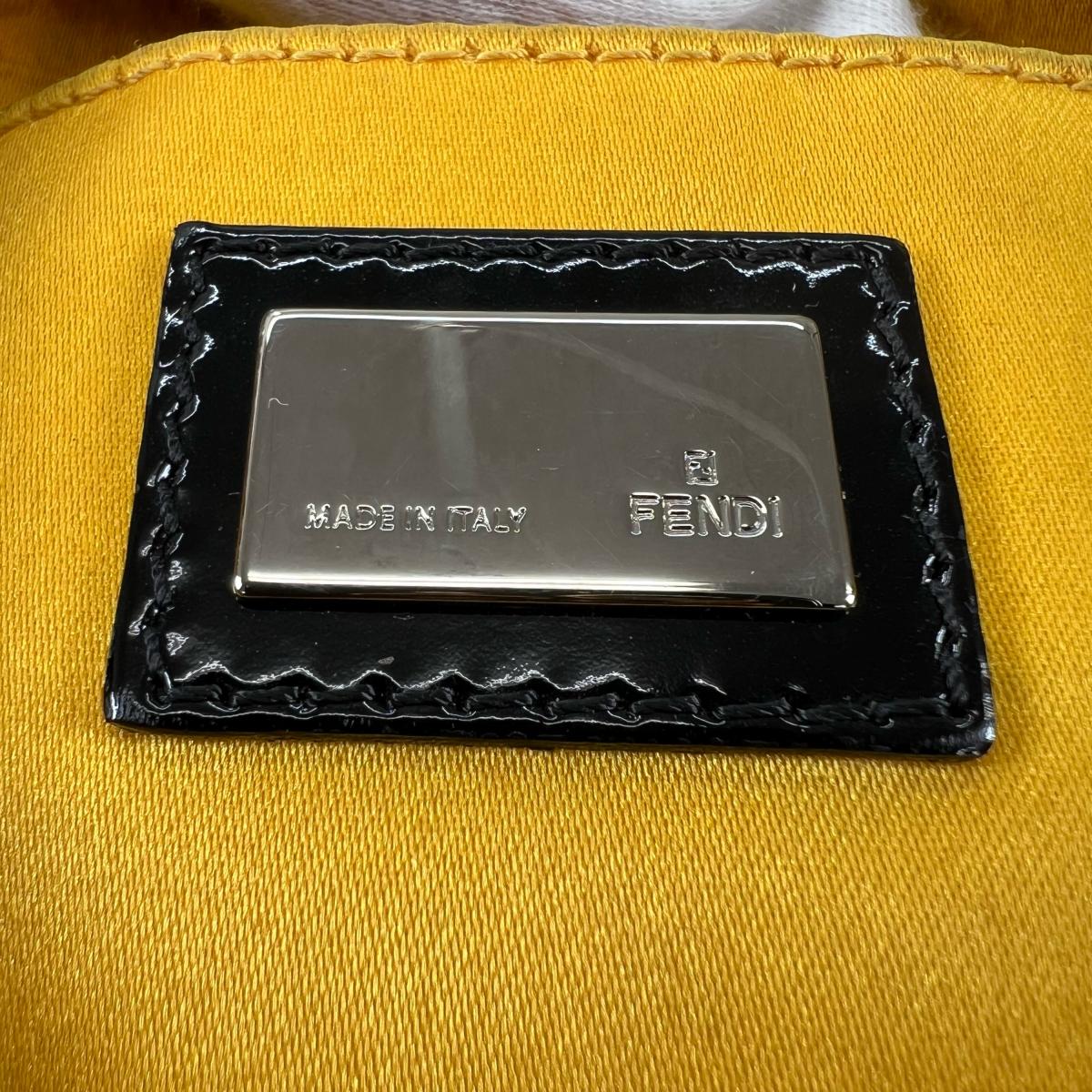 フェンディ FENDI ショルダーバッグ
 ショルダーバッグ ズッキーノ 肩掛け 軽量 ナイロン 8BR042 グレー 【SS】
 【中古】