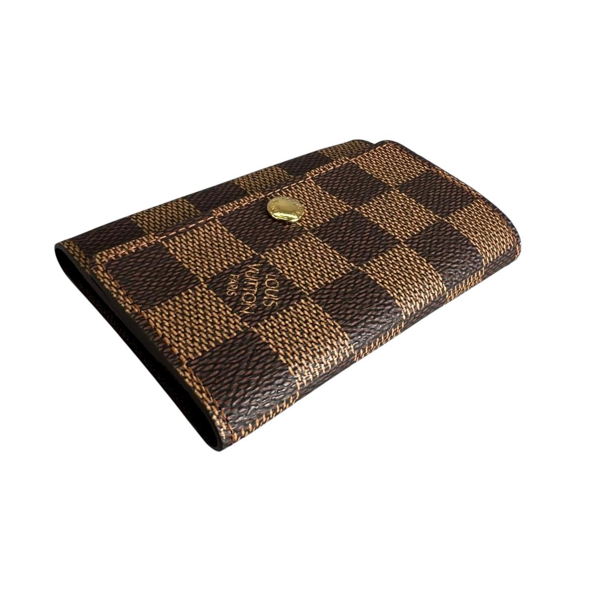 ルイヴィトン LOUIS VUITTON キーケース
 キーケース6本用 ダミエ ミュルティクレ6 ダミエキャンバス N62630 ブラウン LV
 【SS】
 【中古】