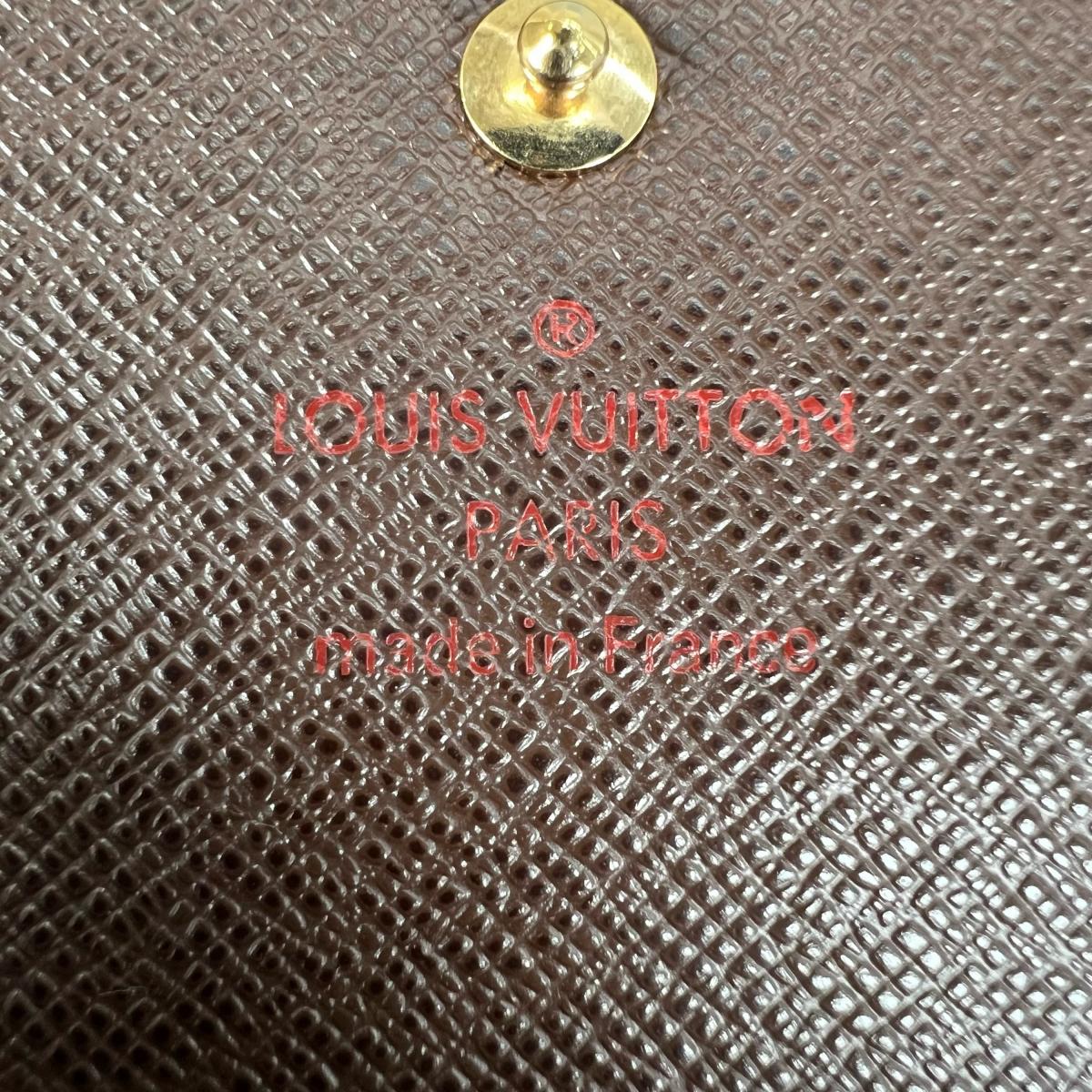 ルイヴィトン LOUIS VUITTON キーケース
 キーケース6本用 ダミエ ミュルティクレ6 ダミエキャンバス N62630 ブラウン LV
 【SS】
 【中古】