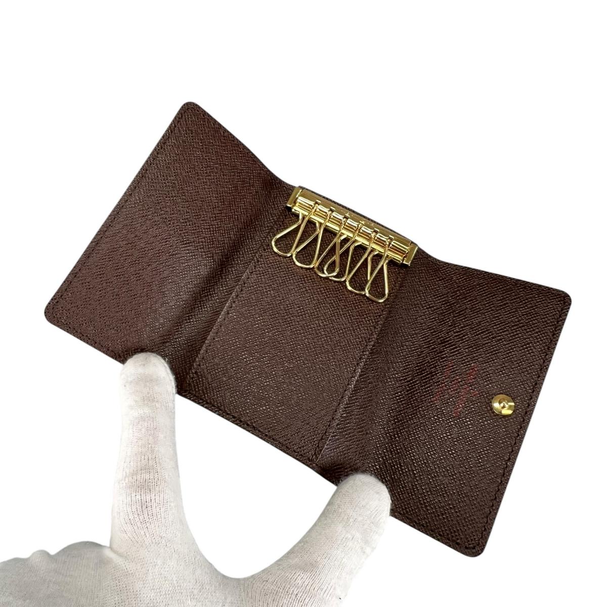ルイヴィトン LOUIS VUITTON キーケース
 キーケース6本用 ダミエ ミュルティクレ6 ダミエキャンバス N62630 ブラウン LV
 【SS】
 【中古】