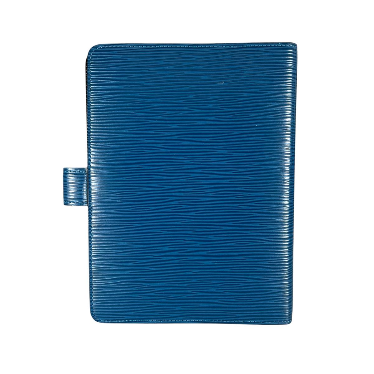 ルイヴィトン LOUIS VUITTON 手帳カバー
 アジェンダ エピ MM エピレザー R20045 トレドブルー LV
 【SS】
 【中古】