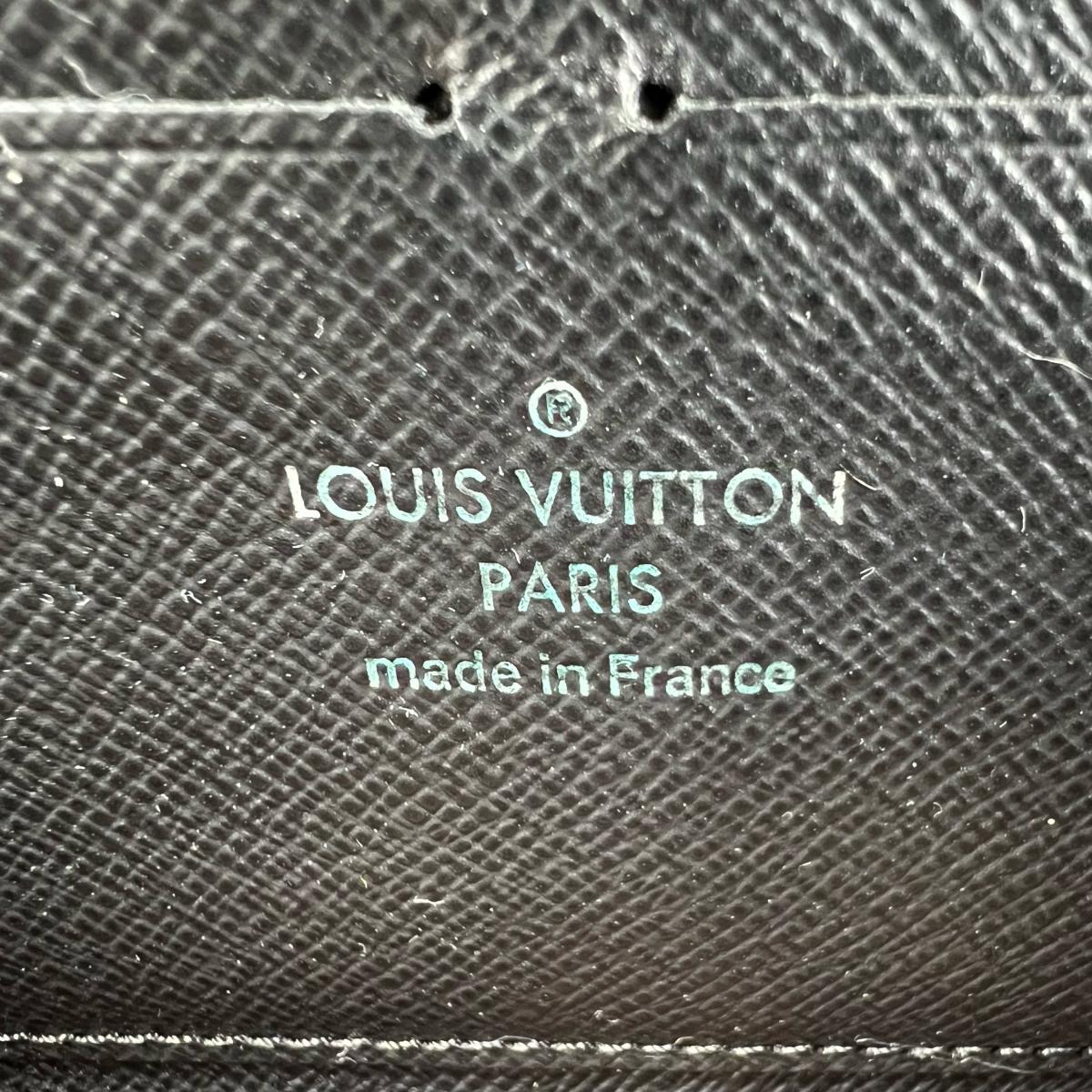 ルイヴィトン LOUIS VUITTON 長財布
 ラウンドファスナー モノグラム ジッピー・ウォレット モノグラムキャンバス M61855 ノワール LV
 【SS】
 【中古】