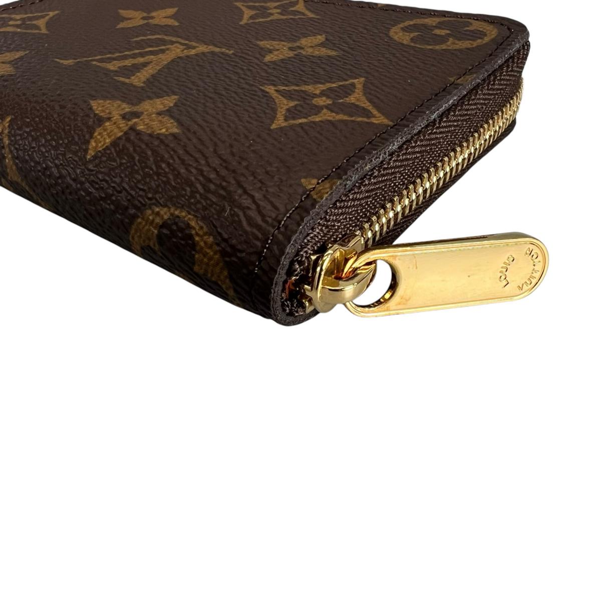 ルイヴィトン LOUIS VUITTON コインケース
 コインケース モノグラム ジッピーコインパース モノグラムキャンバス M60067 ブラウン LV
 【SS】
 【中古】