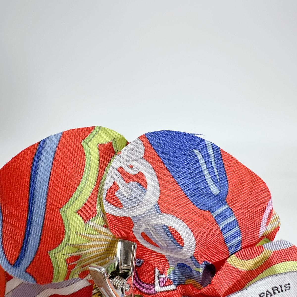 エルメス HERMES ブローチ
 コサージュ シルク フラワー シルク レッド 【SS】
 【中古】