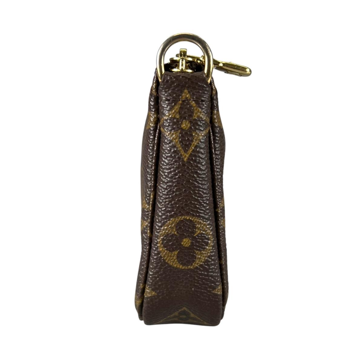 ルイヴィトン LOUIS VUITTON ハンドバッグ
 ポシェット モノグラム Pochette Accessoires モノグラムキャンバス M51980 ブラウン LV
 【SS】
 【中古】