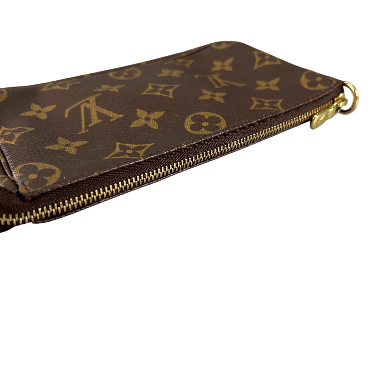 ルイヴィトン LOUIS VUITTON ハンドバッグ
 ポシェット モノグラム Pochette Accessoires モノグラムキャンバス M51980 ブラウン LV
 【SS】
 【中古】
