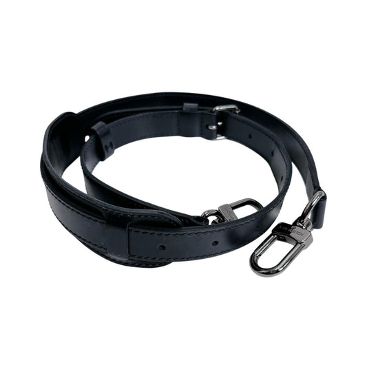 ルイヴィトン LOUIS VUITTON ショルダーストラップ
 バッグアクセサリー マカサー 肩掛けストラップ ヌメ革 ブラック LV
 【SS】
 【中古】