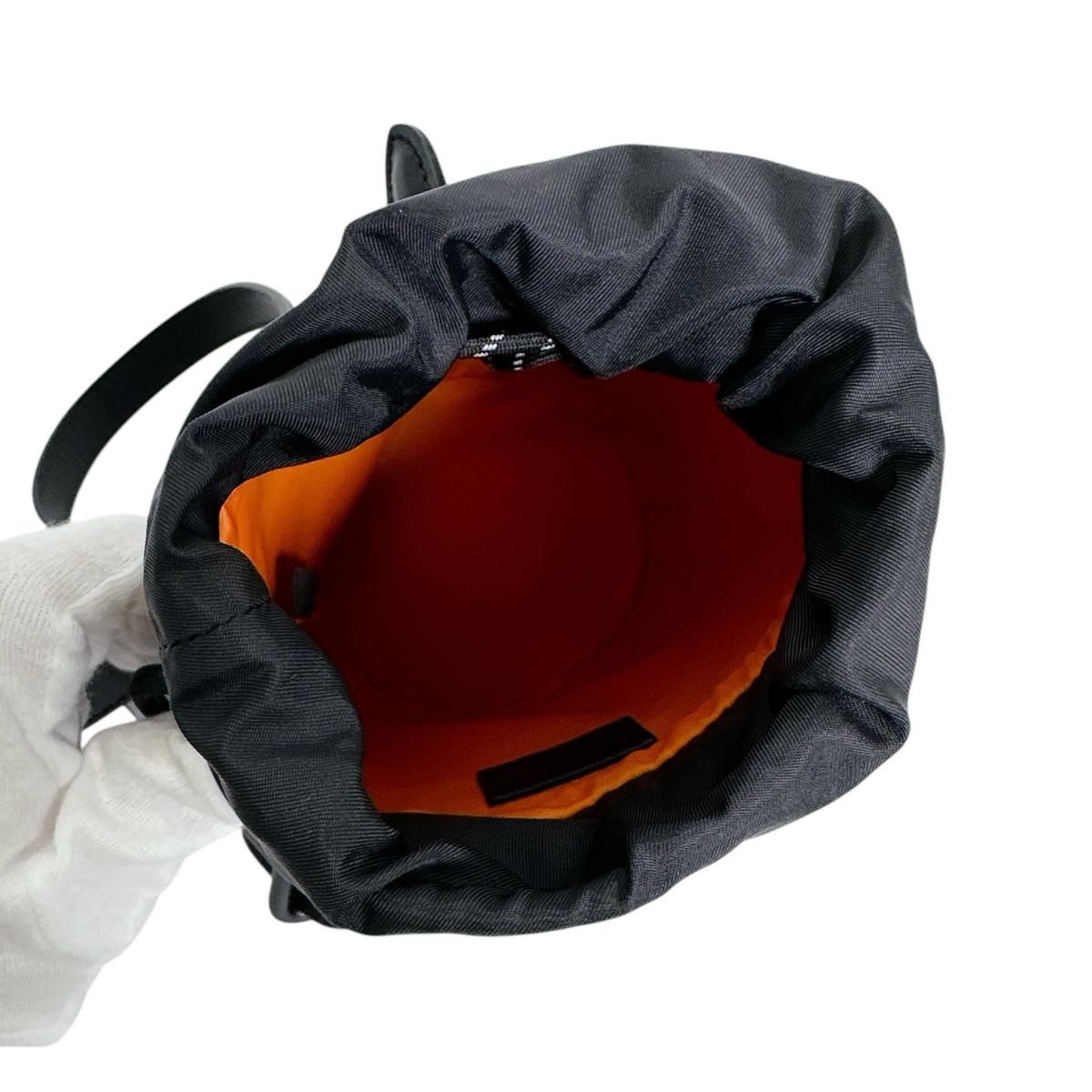 ルイヴィトン LOUIS VUITTON ショルダーバッグ
 チョークナノバッグ モノグラム シャドウ カーフ M44628 ブラック LV
 【SS】
 【中古】