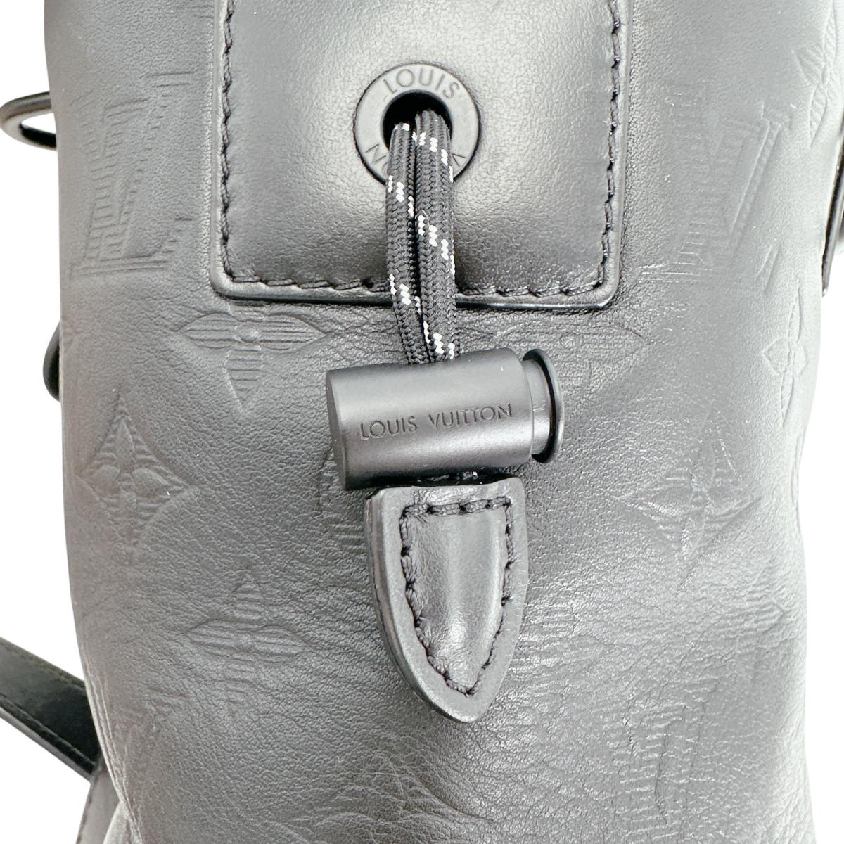 ルイヴィトン LOUIS VUITTON ショルダーバッグ
 チョークナノバッグ モノグラム シャドウ カーフ M44628 ブラック LV
 【SS】
 【中古】