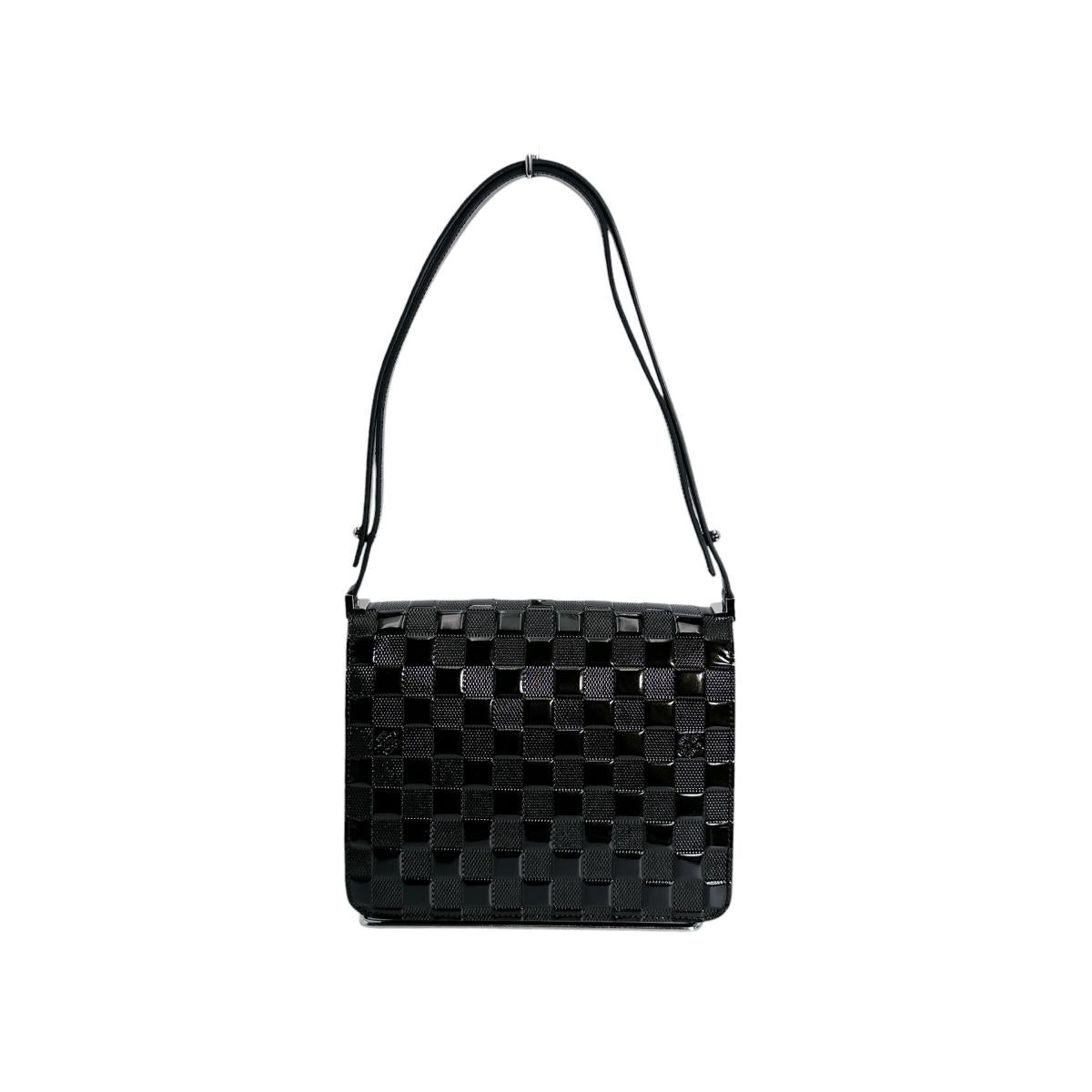 ルイヴィトン LOUIS VUITTON ショルダーバッグ
 ショルダーバッグ キャバレー ダミエ・ヴェルニ エナメル M92124 ブラック LV
 【SS】
 【中古】