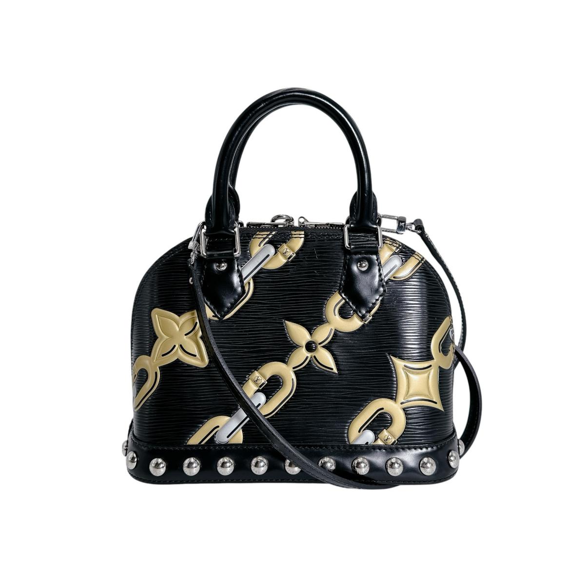 ルイヴィトン LOUIS VUITTON ショルダーバッグ
 チェーン柄 エピ アルマBB エピレザー M42482 ノワール LV
 【SS】
 【中古】