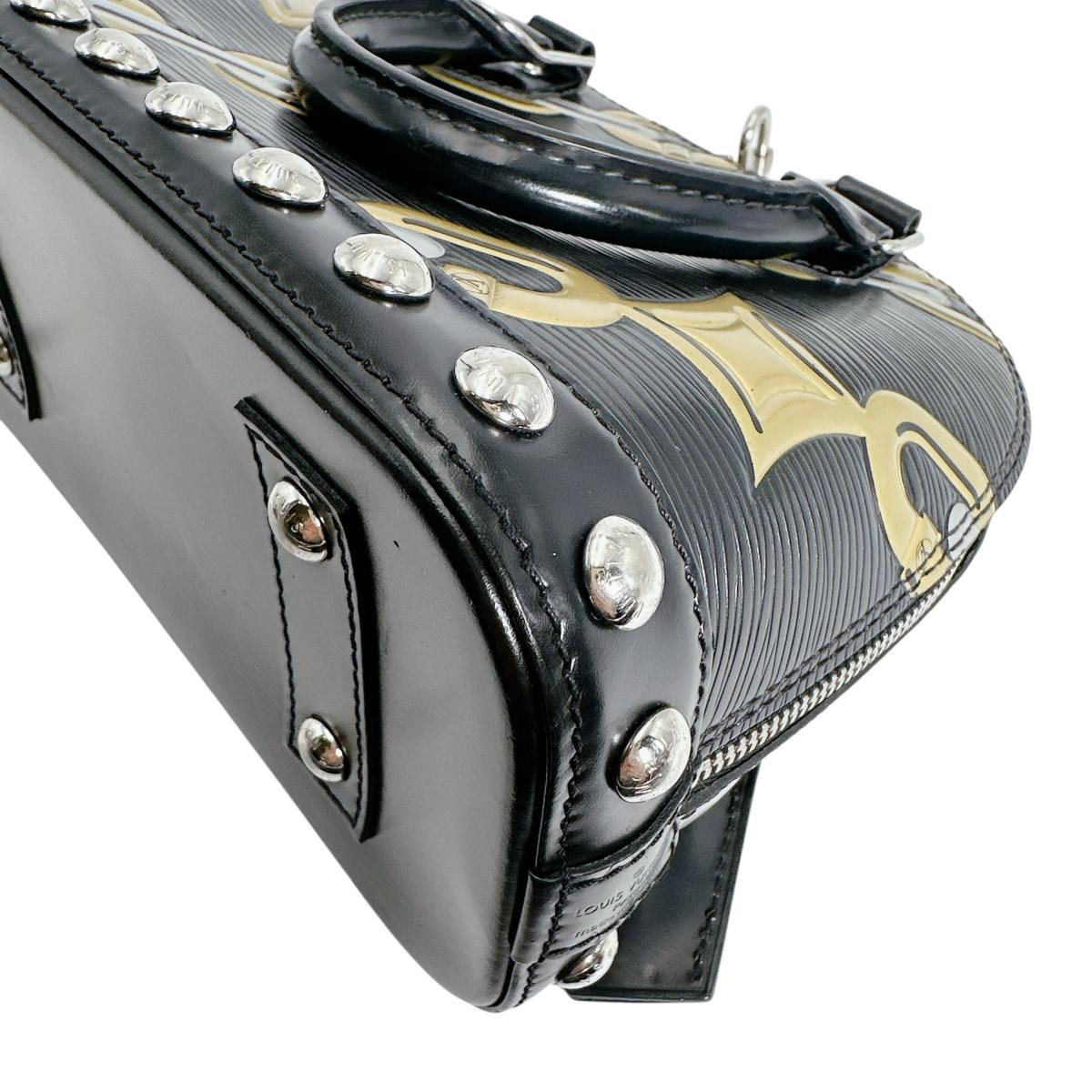 ルイヴィトン LOUIS VUITTON ショルダーバッグ
 チェーン柄 エピ アルマBB エピレザー M42482 ノワール LV
 【SS】
 【中古】