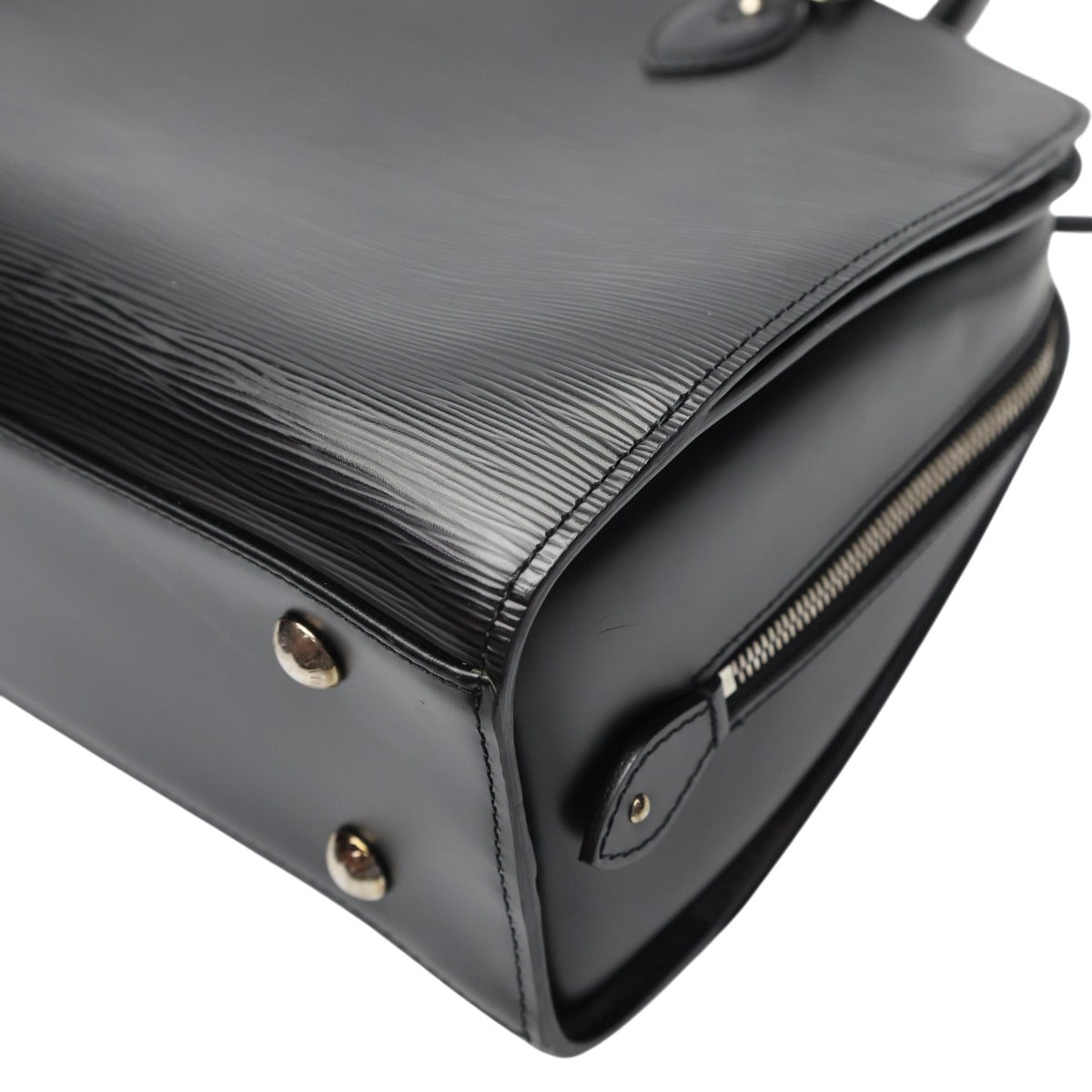 ルイヴィトン LOUIS VUITTON ハンドバッグ
 ビジネスバッグ エピ ポンヌフGM エピレザー M59042 ノワール LV
 【SS】
 【中古】