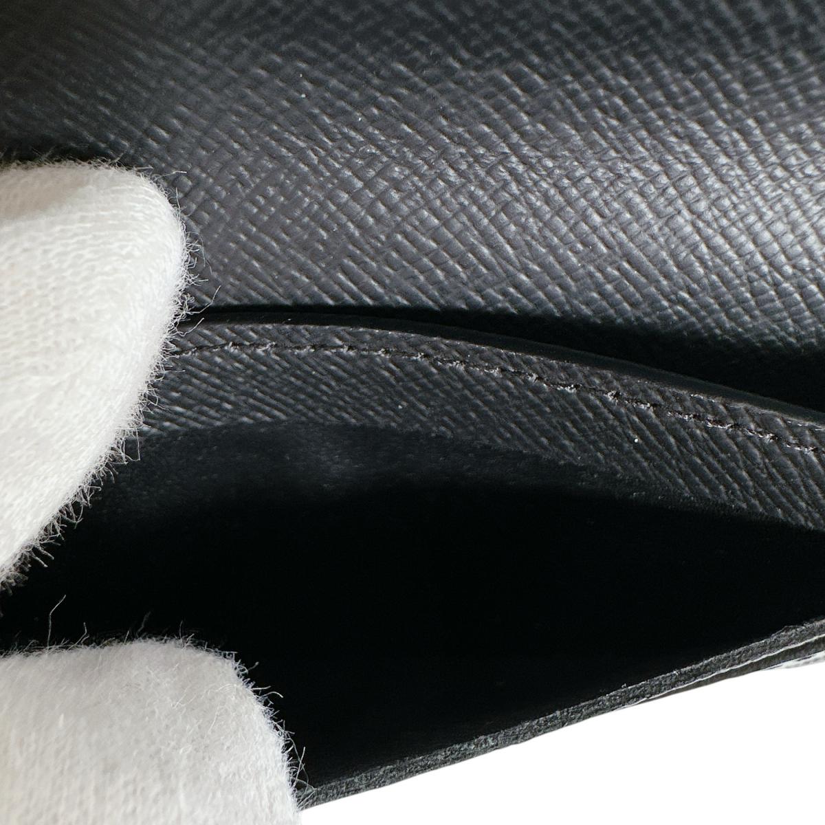 ルイヴィトン LOUIS VUITTON カードケース
 名刺入れ エピ アンヴェロップ カルト・ドゥ ヴィジット エピレザー M62292 ブラック LV
 【SS】
 【中古】