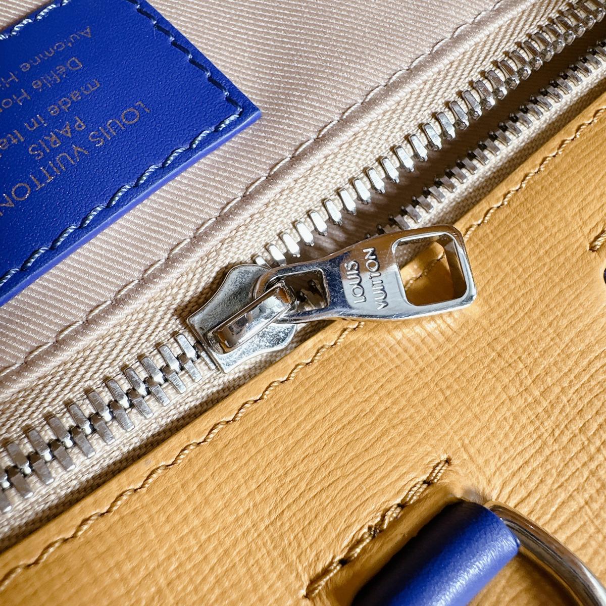 ルイヴィトン LOUIS VUITTON トートバッグ
 ハンドバッグ カウハイドレザー ショッパー・トートMINI レザー M28310 サフランイエロー LV
 【SS】
 【中古】