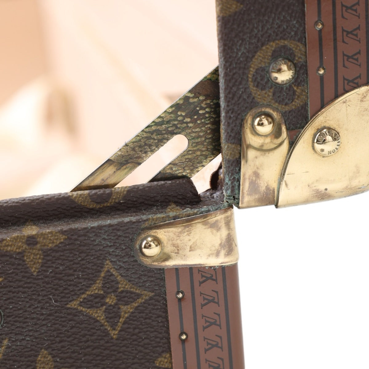 ルイヴィトン LOUIS VUITTON その他バッグ
 ハードケース モノグラム ビステン55 モノグラムキャンバス M21327 ブラウン LV
 【SS】
 【中古】