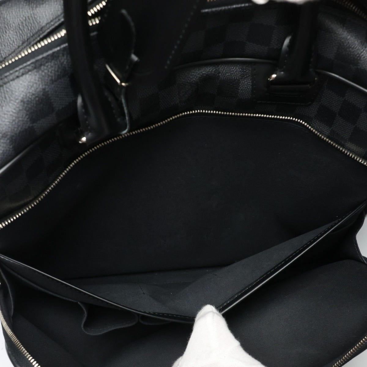 ルイヴィトン LOUIS VUITTON ショルダーバッグ
 ビジネスバッグ ダミエ・グラフィット イカール ダミエグラフィットキャンバス N23253 グレー LV
 【SS】
 【中古】