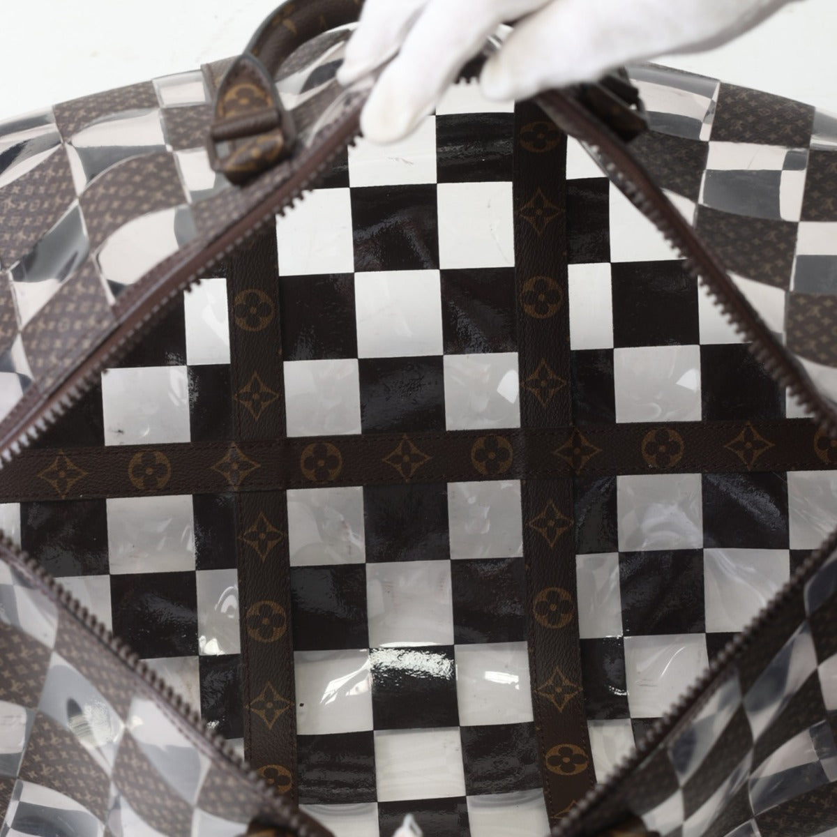 ルイヴィトン LOUIS VUITTON ボストンバッグ
 旅行かばん モノグラムチェス キーポル･バンドリエール50 PVC M20864 ブラウン LV
 【SS】
 【中古】