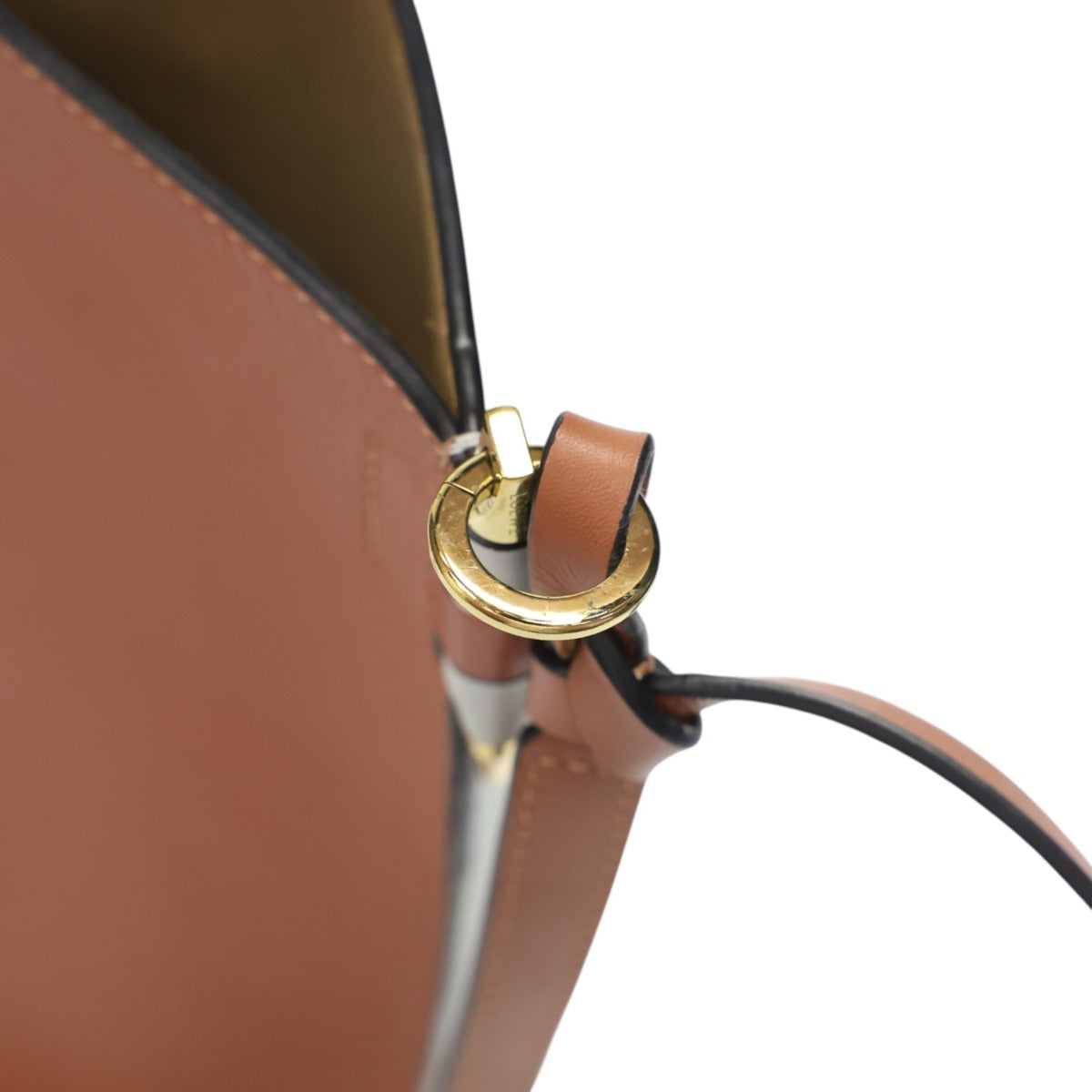 ロエベ LOEWE ショルダーバッグ
 ワンショルダーバッグ ゲートバケットバッグ アナグラム カーフ グレー 【SS】
 【中古】