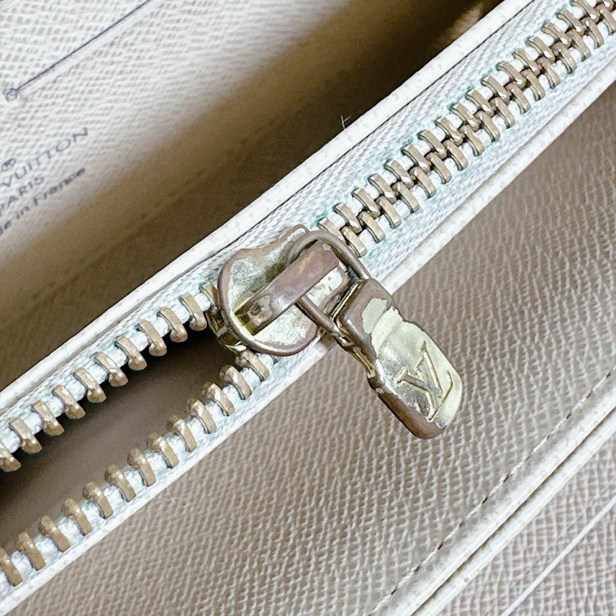 ルイヴィトン LOUIS VUITTON 長財布
 ラウンドファスナー アズール ジッピー・ウォレット ダミエアズールキャンバス N60019 ホワイト LV
 【SS】
 【中古】