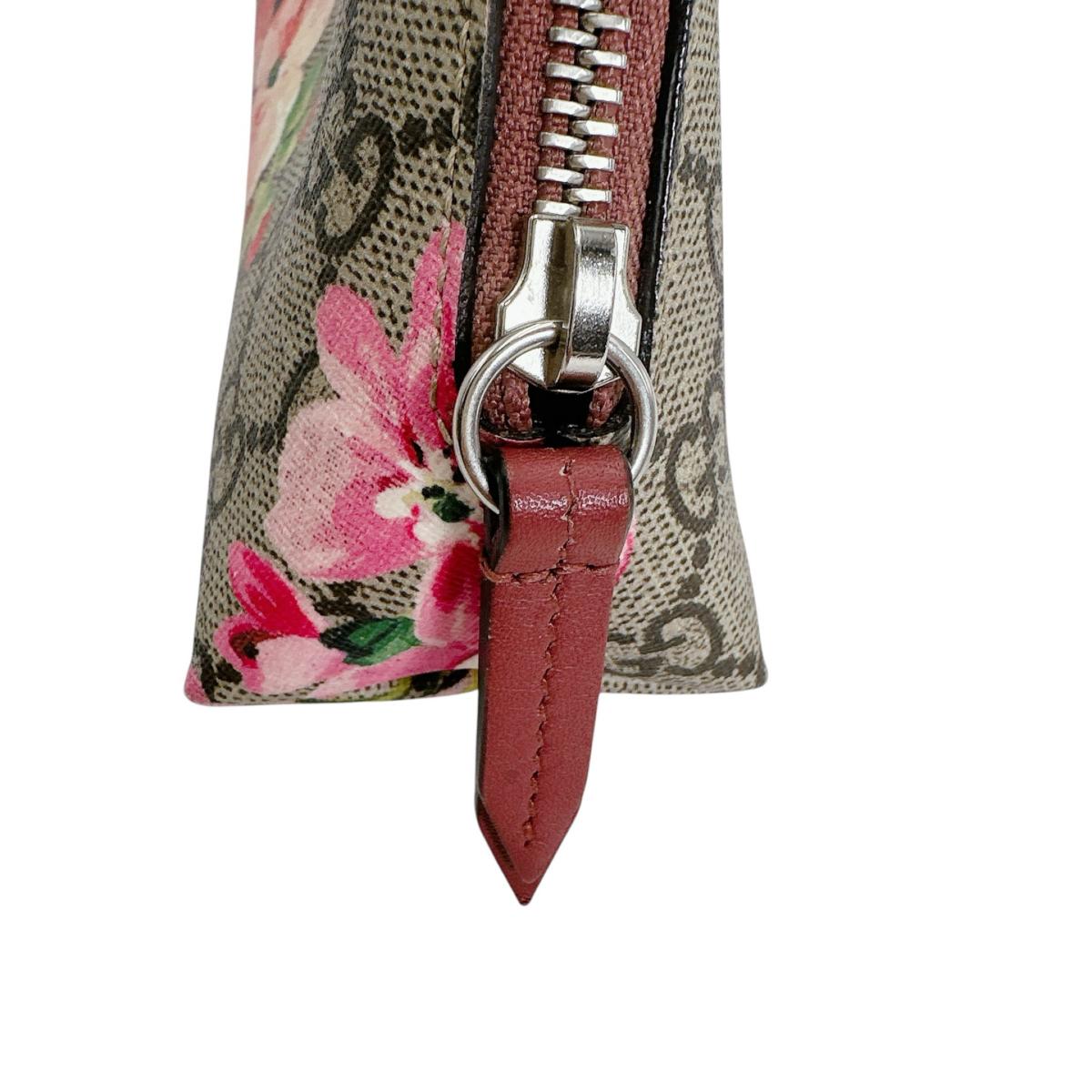 グッチ GUCCI ポーチ
 コスメポーチ 花柄 GGブルームス PVC 431380 ベージュ 【SS】
 【中古】