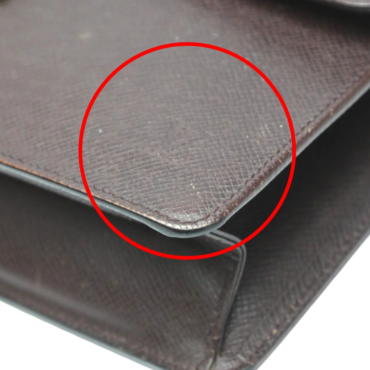 ルイヴィトン LOUIS VUITTON セカンドバッグ
 クラッチバック タイガ クラド タイガ M30196 アカジュー LV
 【SS】
 【中古】