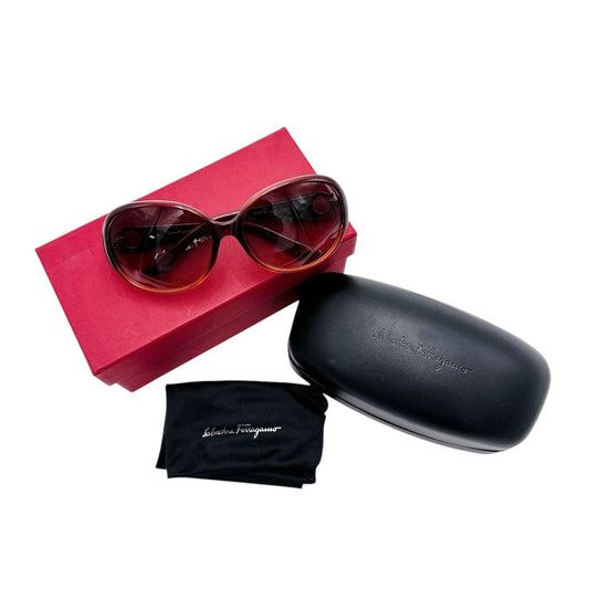 サルヴァトーレフェラガモ Salvatore Ferragamo サングラス
 サングラス 125 607 プラスチック SF601S レッド 【SS】
 【中古】