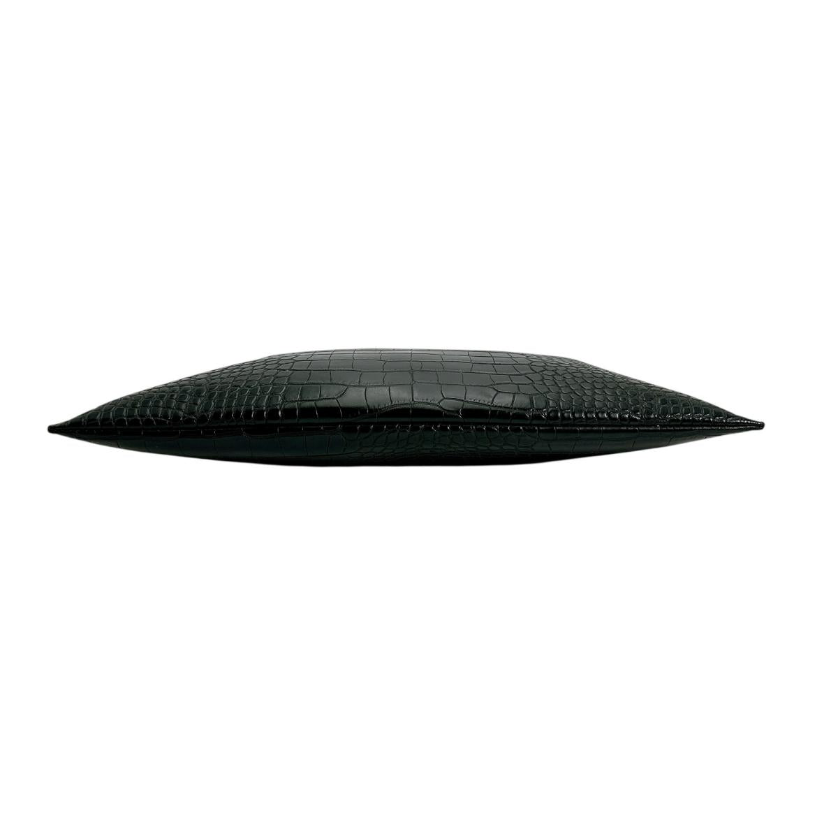 ゲス Guess セカンドバッグ
 クラッチバッグ クロコ型押し 合成皮革 ブラック 【SS】
 【中古】