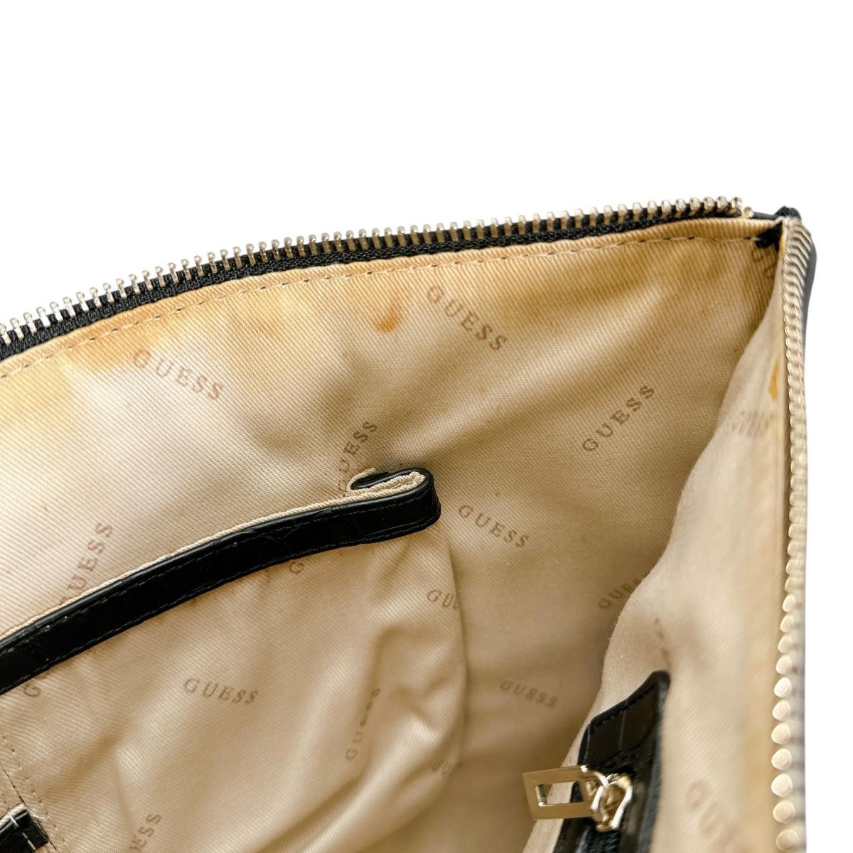 ゲス Guess セカンドバッグ
 クラッチバッグ クロコ型押し 合成皮革 ブラック 【SS】
 【中古】